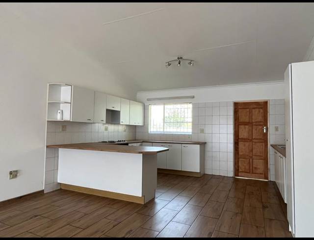 3 BEDROOM TOWNHOUSE FOR SALE IN WALDRIFT